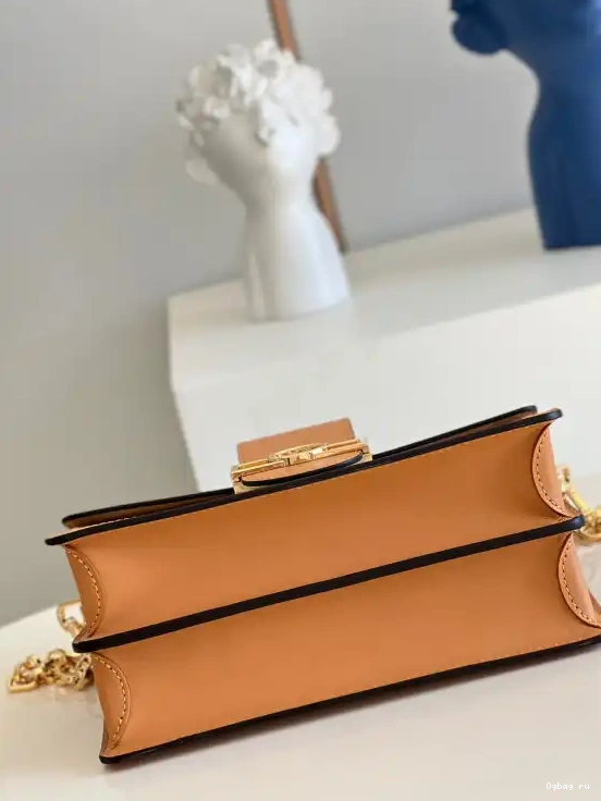 LOUIS MM DAUPHINE VUITTON 0705